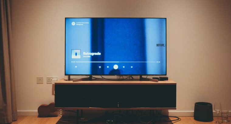 Samsung 55 inches 4K UHD Smart TV Crystal Clear Display