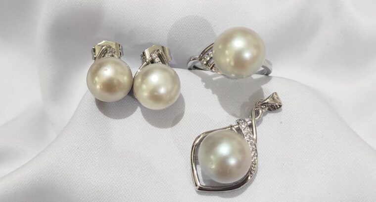 Set Perhiasan Mutiara Lombok – Anting, Cincin, Kalung